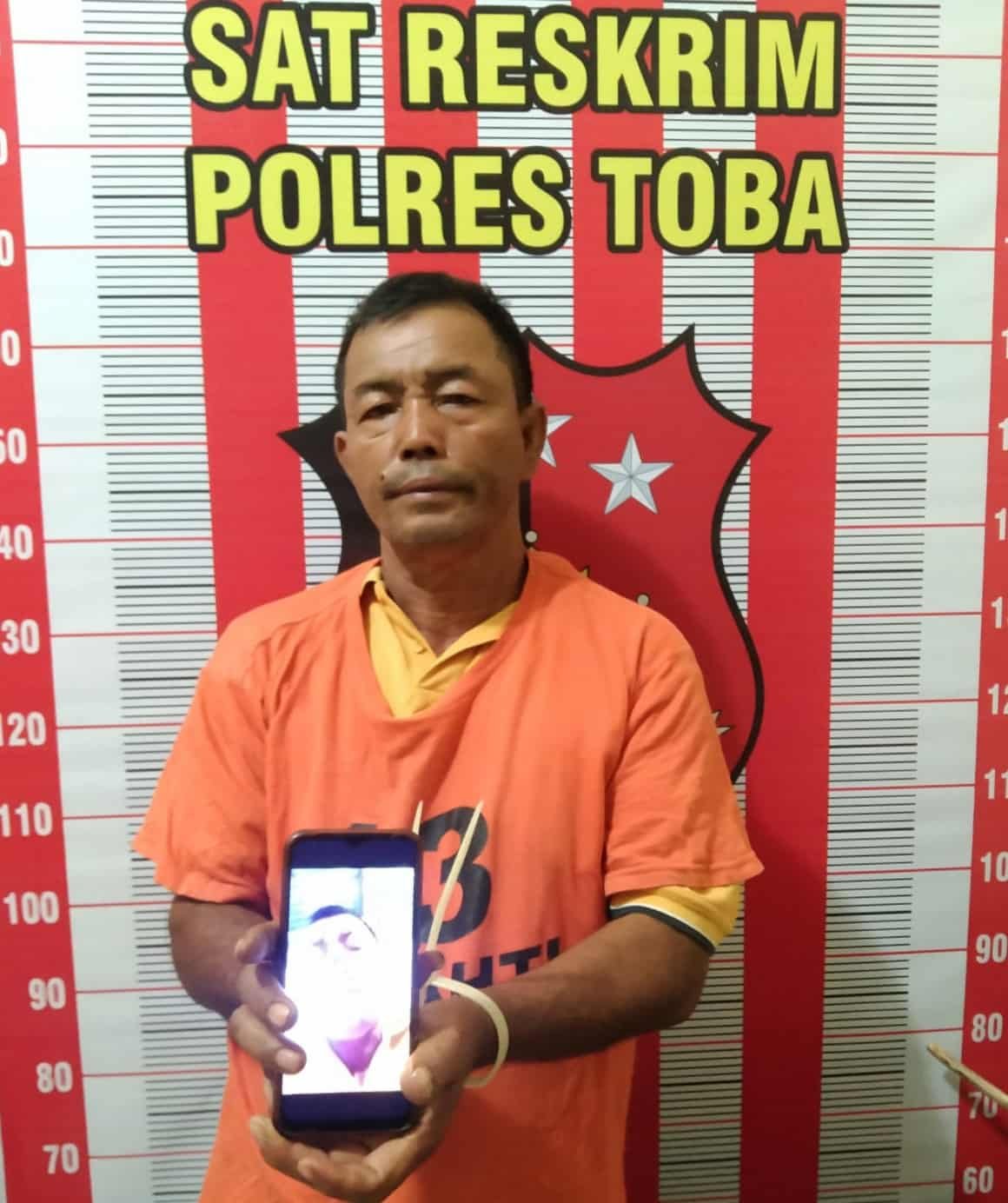 Foto: pelaku berinisial L sudah kita amankan di wilayah Toba, Sumatera Utara, Senin (27/11/2023). (seputaranindonesia.com/istimewa).