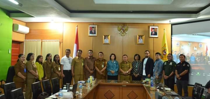 Tim USAID di terima Bupati Dairi saat lakukan audiensi di kantor Bupati, Selasa (21/11/2023).(seputaranindonesia.com/Sondang Silalahi)