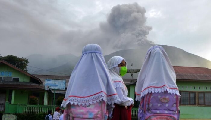 Basarnas Temukan 11 Pendaki Tewas di Lokasi Gunung Marapi yang Erupsi