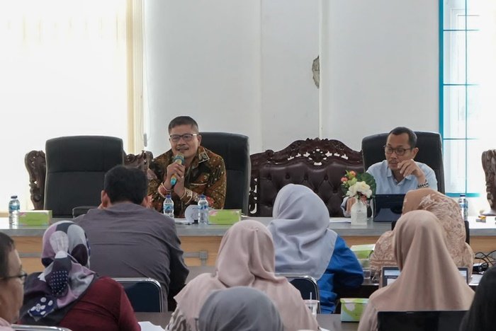 Badan Riset Inovasi Daerah (BRIDA) Medan menggelar monitoring dan asistensi penerapan Sistem Pemerintahan Berbasis Elektronik (SPBE) dengan platform Pusat Jejaring Inovasi Daerah (Puja Indah) Badan Strategi Kebijakan Dalam Negeri (BSKDN) Kementerian Dalam Negeri, Selasa (20/2). Kegiatan di aula Dinas Komunikasi dan Informatika Medan ini diikuti seluruh perwakilan perangkat daerah dan kecamatan se-Kota Medan. (seputaranindonesia.com/istimewa)