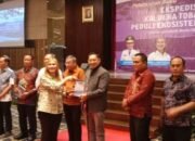 Wong Cun Sen Apresiasi Peluncuran Buku Kaldera Toba Oleh SMSI Sumut