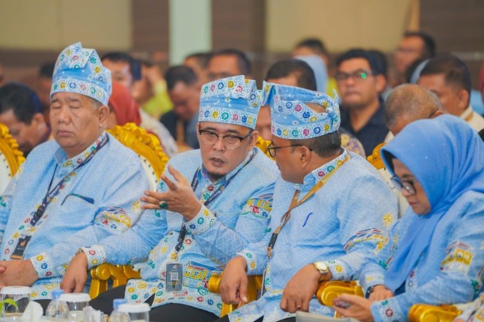 Wakil Wali Kota Medan Aulia Rachman saat menghadiri Rapat Kerja (Raker) Komisariat Wilayah (Komwil) I Asosiasi Pemerintah Kota Seluruh Indonesia (APEKSI) Tahun 2024 di Ballroom Pangeran Hotel Pekanbaru, Jum'at (3/5). (seputaranindonesia.com/Istimewa)