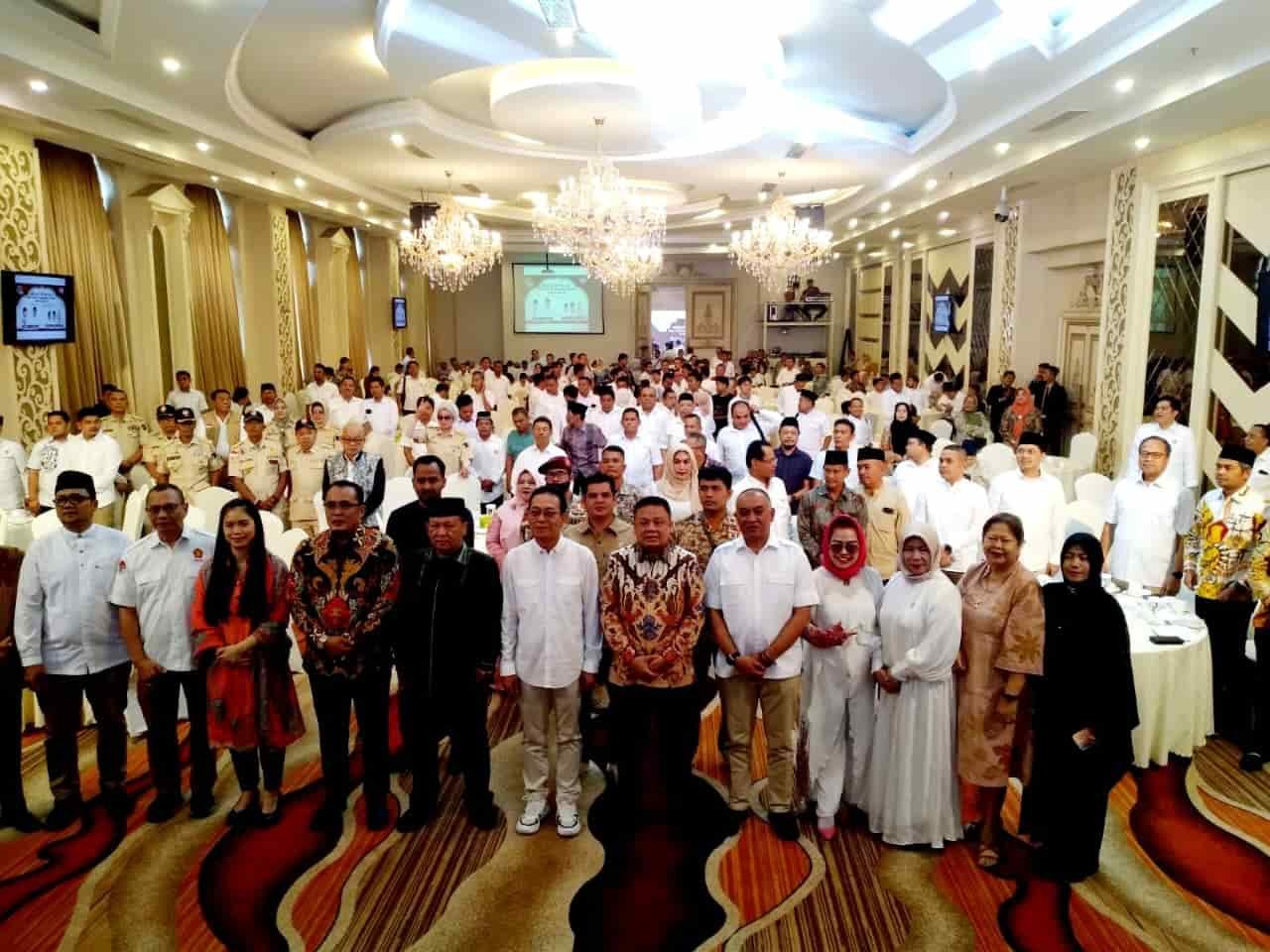 Foto bersama para hadirin pada acara Halal bi Halal DPD Gerindra Sumut di Regale Convention Hall, Sabtu (4/5/2024). (seputaranindonesia.com/ist).