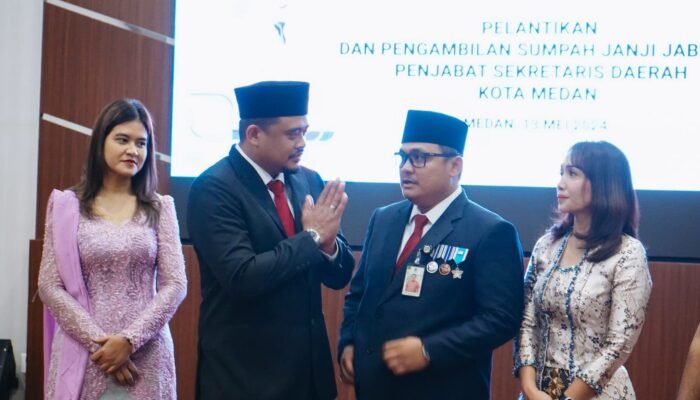 Bobby Nasution  Lantik Topan Ginting Jadi Penjabat Sekda Medan