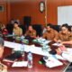 Foto : RDP di Komisi 1 DPRD Medan tentang dugaan pengangkatan kecurangan Kepling 13 Kotamatsum IV. (ist)