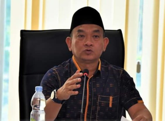 Foto : Ketua Bapemperda DPRD Kota Medan, Dedy Aksyari Nasution pimpin Rapat Bapemperda Kota Medan. (ist)