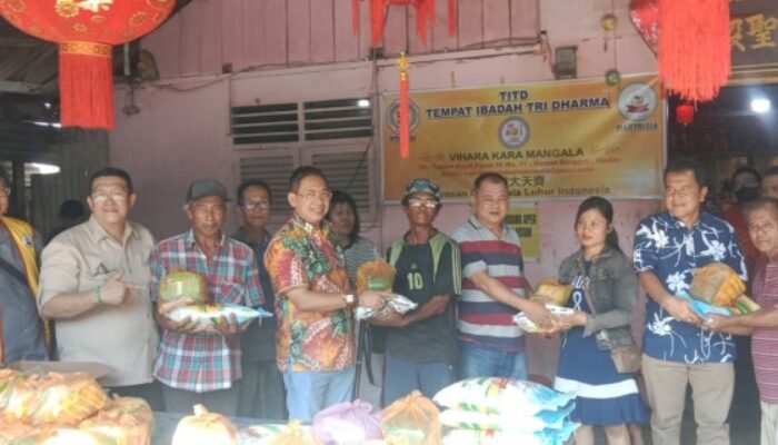 Baksos di Vihara Kara Manggala, Wong : Tauladan dan Indahnya Berbagi Kepada Sesama