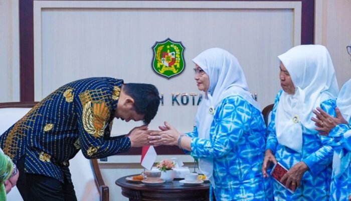 Dukung Penuh Kegiatan LPPU, Bobby Nasution: Senang Orang Tua Kami Aktif & Energik