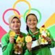 Tim Sumatera Utara (Sumut) berhasil merebut medali emas pertama dari cabang olahraga bowling pada PON XXI Aceh-Sumut 2024. Prestasi ini diraih oleh Aldila Indryati dan Nadia Pramanik yang tampil gemilang dalam nomor ganda putri, mengalahkan pasangan dari Jawa Timur. (seputaranindonesia.com/Istimewa)