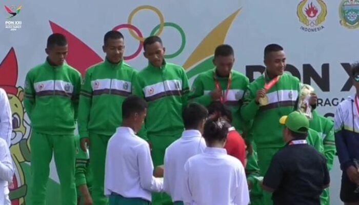 Tim Putra Putri Kriket Sumut Persembahkan Emas