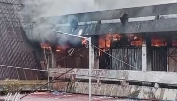 Pasar Horas Pematangsiantar Terbakar Hebat, Ledakan Diduga Jadi Pemicu Utama