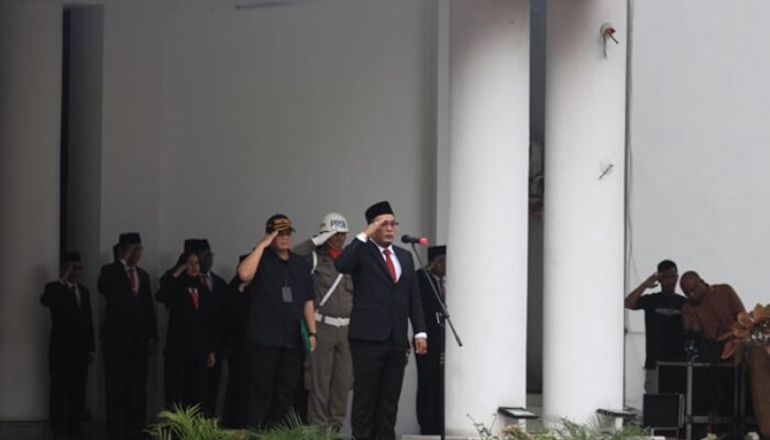 Pimpin Upacara Hari Pahlawan, Aulia Rachman: Semangat Pejuang Dapat Digelorakan Dengan Menekan Angka Kemiskinan dan Kebodohan