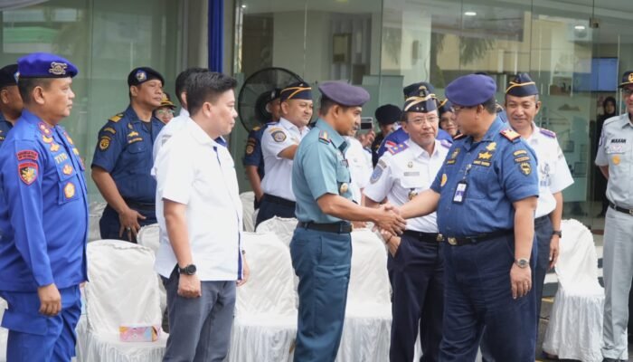 Sinergi TNI AL dan KSOP Kawal Aman Nataru 2024