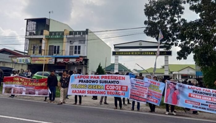 Kegaduhan di HUT Sergai: Selamet Jadi Simbol Perlawanan Hukum Tajam ke Bawah!