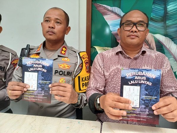 Plt Kadis Perhubungan Kota Medan, Suriono S.SiT MT bersama Kasatlantas Polrestabes Kota Medan, AKBP I Made Parwita. (Istimewa)