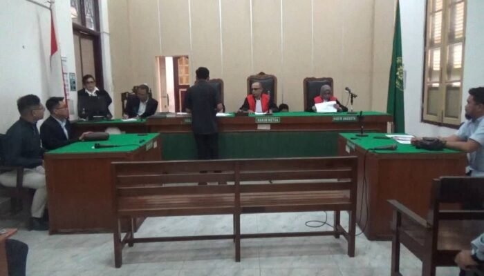 Sidang Panas Sengketa Lahan di Jalan Gandhi: Kuasa Hukum Penggugat Tegas, “Kehadiran Tergugat Dinantikan untuk Pembuktian!”