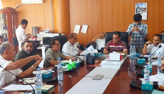 DPRD Medan Tuding Dinas SDABMBK Lakukan Pembiaran Pembangunan Tembok Perumahan Mewah Kawasan Medan Polonia