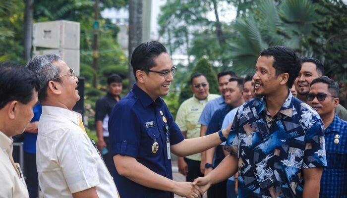 Balik Ngantor Abis Lebaran, Wali Kota Medan: Jangan Santai, Langsung Layani Warga!