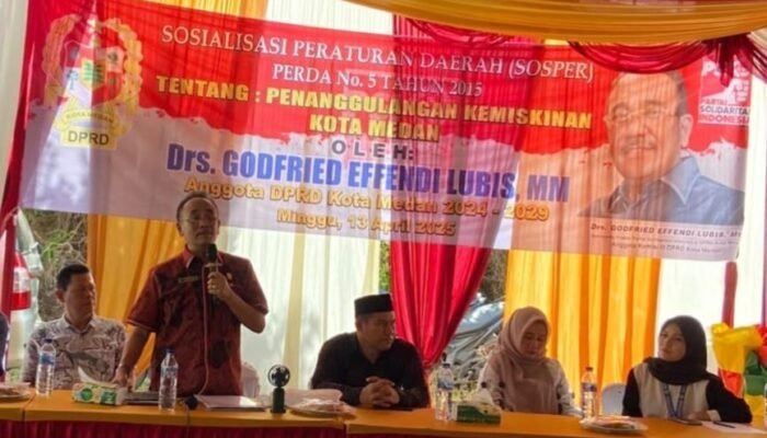 Godfried Lubis Paparkan Program Pendidikan dan Kesehatan Gratis di Sosperda Medan Amplas