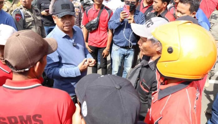 Suara Buruh Menggema di Sergai, Bupati Darma Wijaya Janji Turun Tangan Langsung!