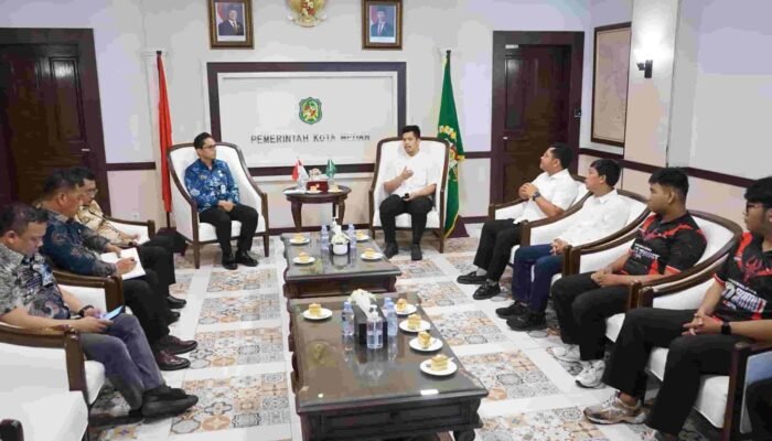 Wali Kota Medan Dukung Penuh Atlet Esports Sumut Hadapi FORNAS 2025 di NTB