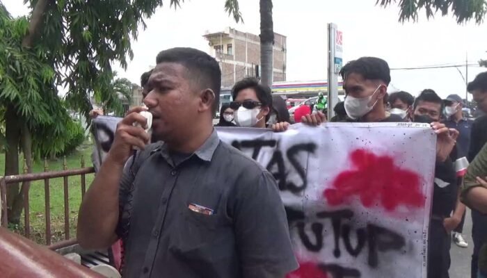Mahasiswa Kepung Polda Sumut, Desak Hapus Diskotik Ilegal dan Barak Narkoba di Langkat, Binjai dan Deli Serdang