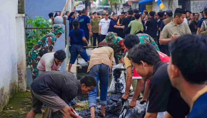 Wali Kota Medan Rico Waas Sambangi Gotong Royong di Medan Tembung, Instruksikan Perbaikan Drainase dan Jalan