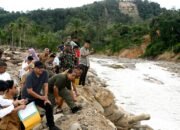Bobby Nasution Turun ke Tapteng, Percepat Pembangunan Tanggul Sungai Badiri Pascabanjir