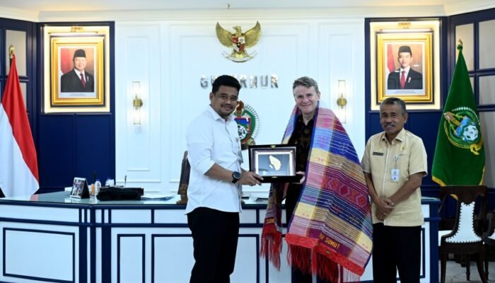 Bobby Nasution Promosikan Sumut ke Dubes Australia, Selat Malaka dan Sawit Jadi Andalan Investasi