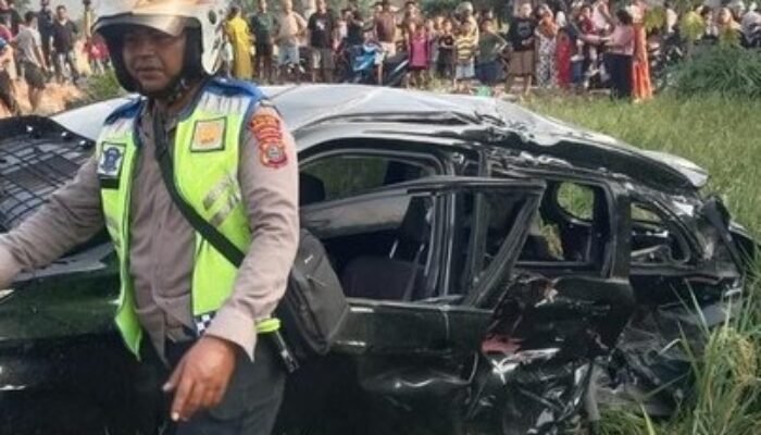 Avanza Disambar Kereta Api di Sergai, Satu Penumpang Tewas dan Dua Luka