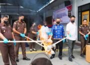 Kejari Batu Bara Hancurkan Barang Bukti 99 Kasus Inkracht, Ratusan Gram Narkotika Turut Dimusnahkan