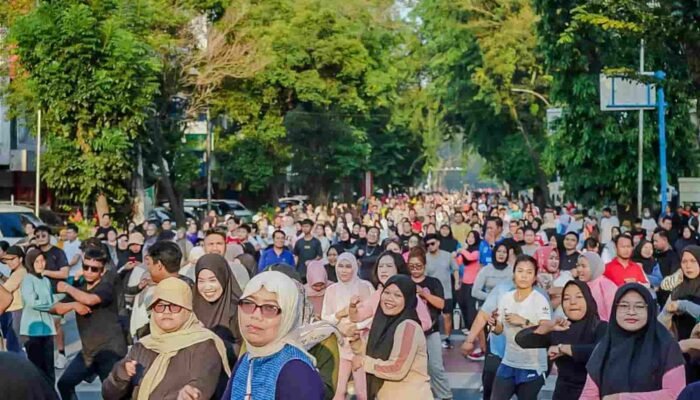 Ribuan Warga Ramaikan Smartfren Fun Run 2026 di Medan, Dispora Dorong Budaya Hidup Sehat dan Ekonomi UMKM