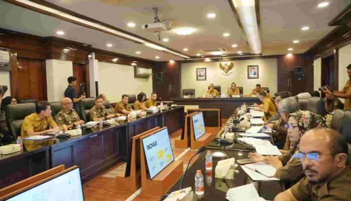Rico Waas Minta PUD Pasar Ubah Cara Kerja, Targetkan Jadi Penggerak Investasi dan Laba