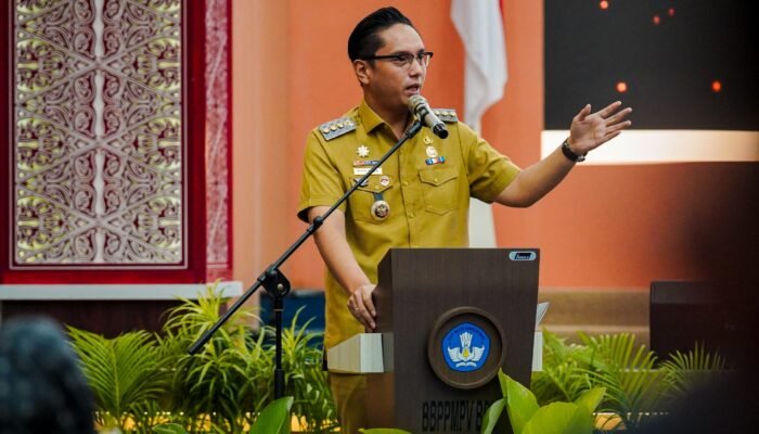 Rico Waas Sentil Pejabat Pengawas: Jangan Tunggu Masalah Membesar, Pelayanan Harus Cepat