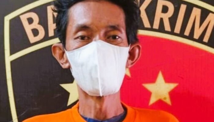 Apes, Maling Kabel Ini Ketiduran di Kantor Lurah