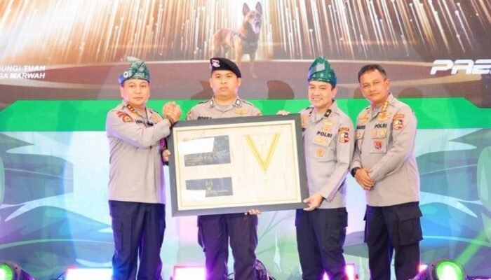 Reno K9 Polda Riau Raih Medali Kapolri, Apresiasi Satwa Pelacak Berprestasi