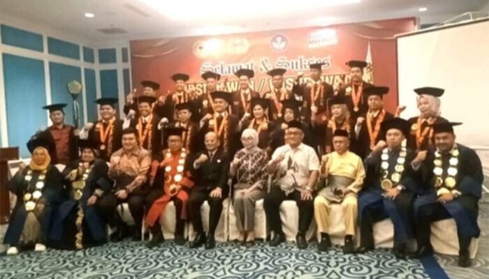 STIH Asy-Syafi’iyah Medan Resmi Lepas 19 Sarjana Hukum Angkatan Perdana